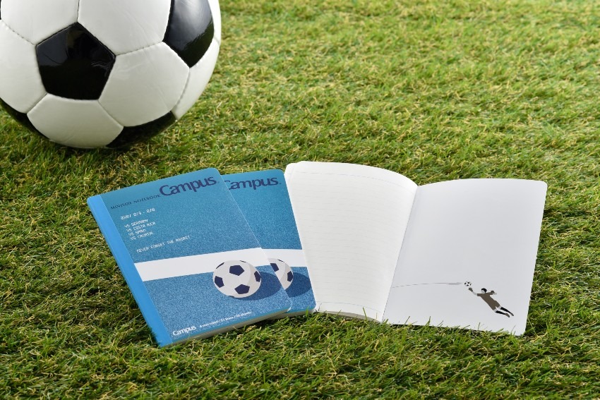 全国の子供サッカーチームにオリジナルデザインのキャンパスノートをプレゼントする応援企画をスタート